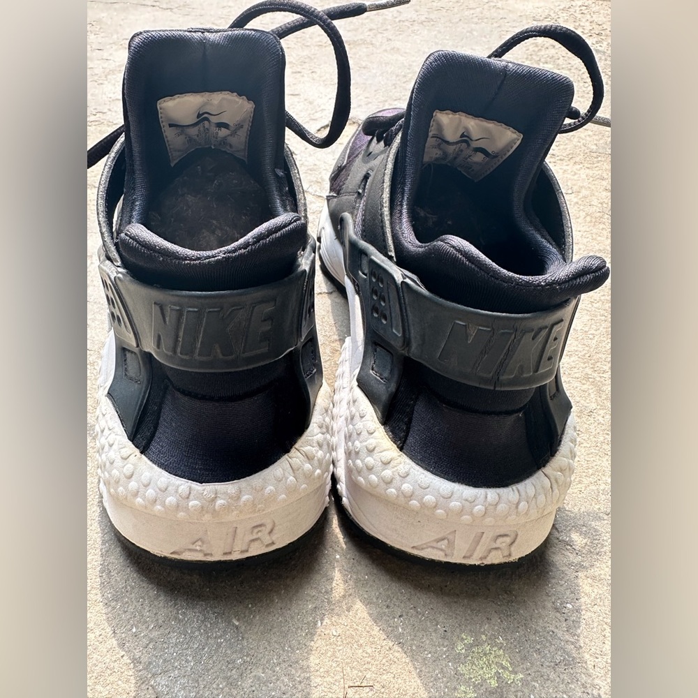 Nike Huarache - Picture 3 of 16